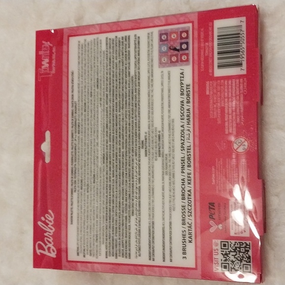 BARBIE MAKEUP PALLETTE WITH BRUSHES - Picture 8 of 10